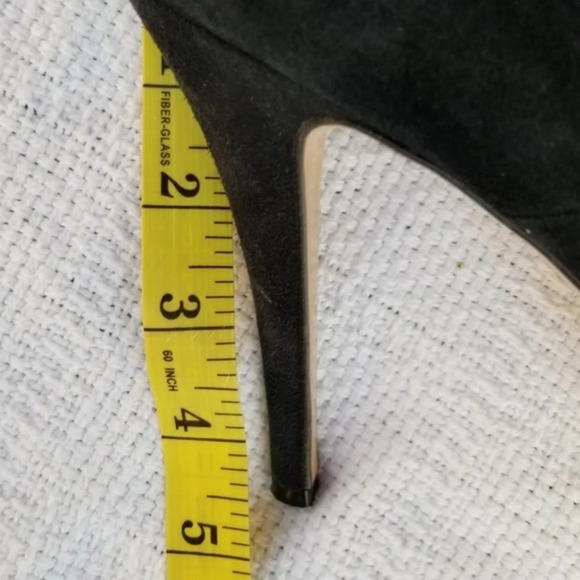 Diane B. ‎ Black stiletto heels  39.5/9 - Picture 4 of 8